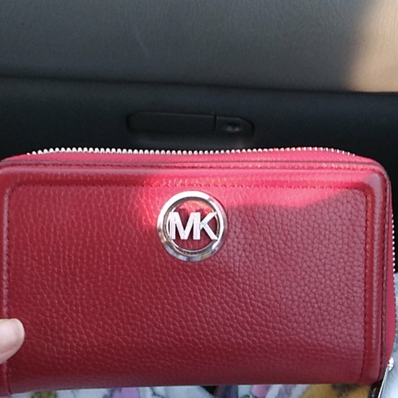 MK wallet - Picture 2 of 2